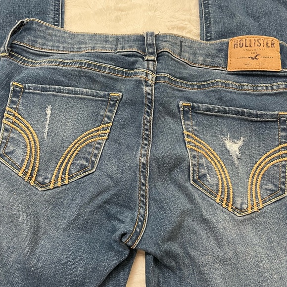 Hollister Jeans - Picture 11 of 12